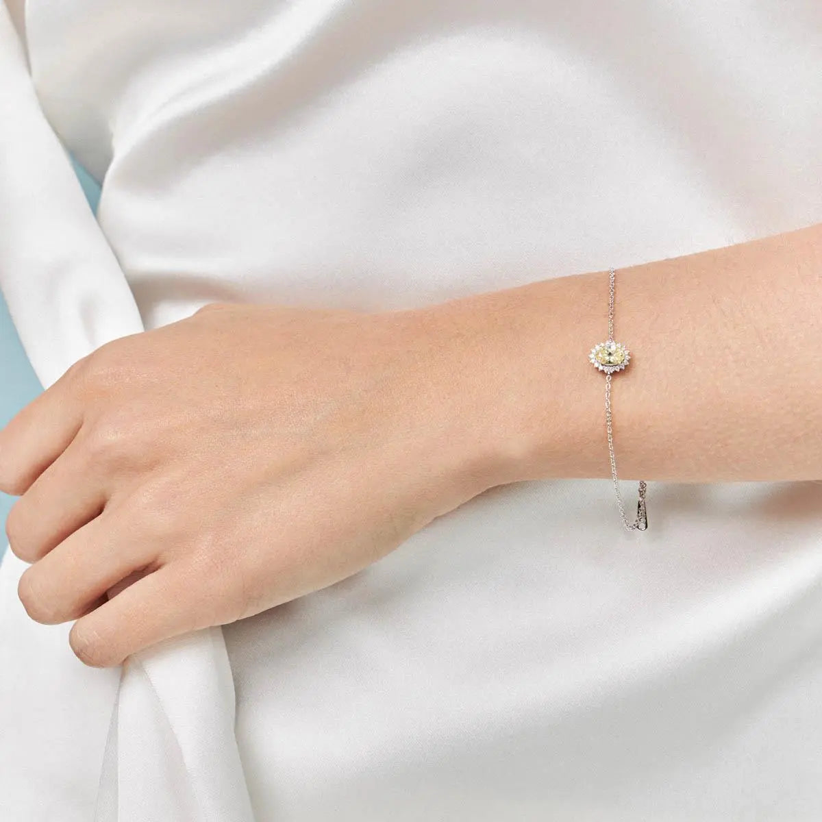 Aurora Oval Bracelet